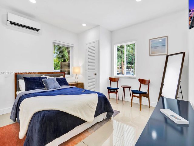 2055 NE 140th St, North Miami Beach, FL 33181