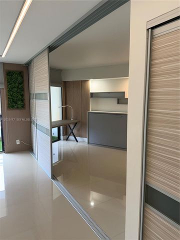 3300 NE 192nd Street 1109, Aventura, FL 33180