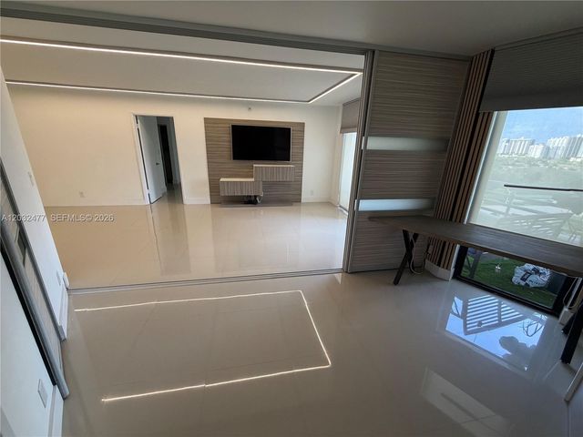 3300 NE 192nd Street 1109, Aventura, FL 33180