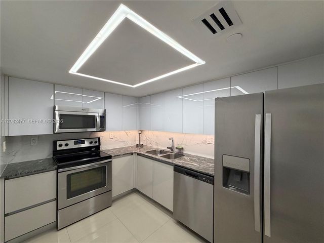 3300 NE 192nd Street 1109, Aventura, FL 33180