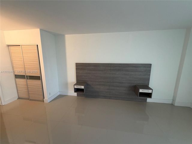 3300 NE 192nd Street 1109, Aventura, FL 33180