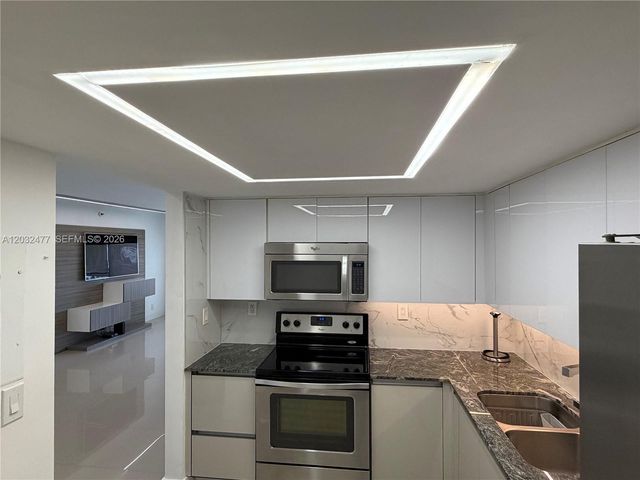 3300 NE 192nd Street 1109, Aventura, FL 33180