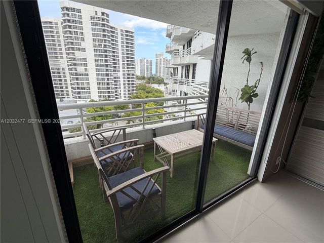 3300 NE 192nd Street 1109, Aventura, FL 33180