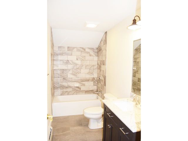 235 North Street, Burlington, VT 05401