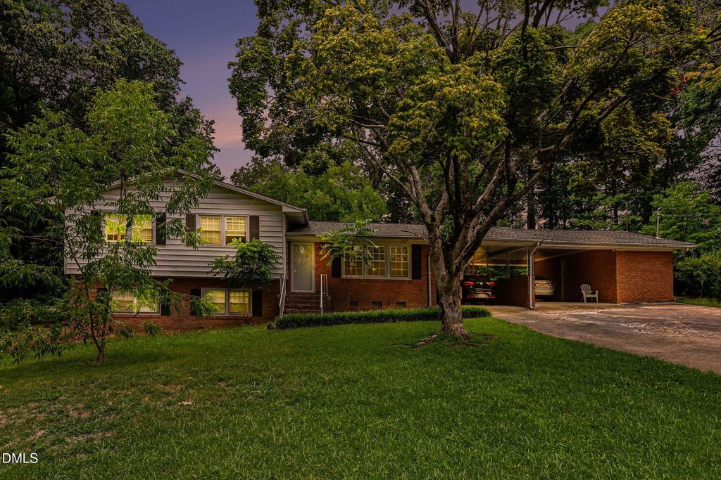 1809 Pinedale Drive, Raleigh, NC 27603