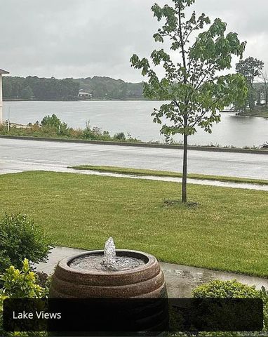 7317 Lake Point Circle, Benton, AR 72019