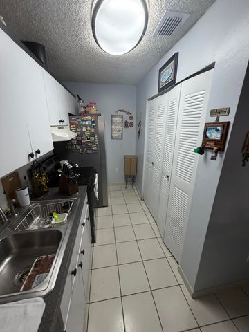 4349 W 10TH Avenue, Hialeah, FL 33012