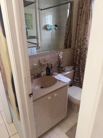 4349 W 10TH Avenue, Hialeah, FL 33012