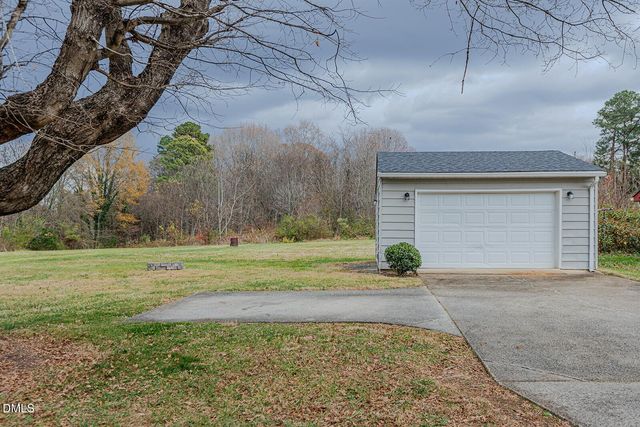 313 Nc 86, Hillsborough, NC 27278