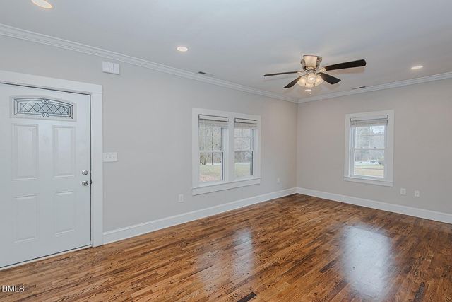 313 Nc 86, Hillsborough, NC 27278