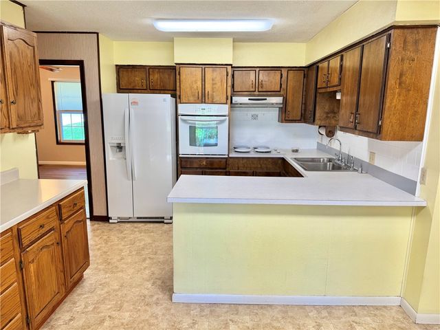 118 Brewer Street, Harrison, AR 72601