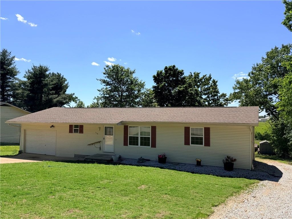 118 Brewer Street, Harrison, AR 72601