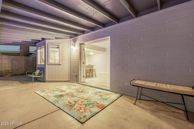 2230 E FRYE Road, Chandler, AZ 85225