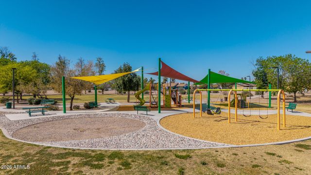 2230 E FRYE Road, Chandler, AZ 85225