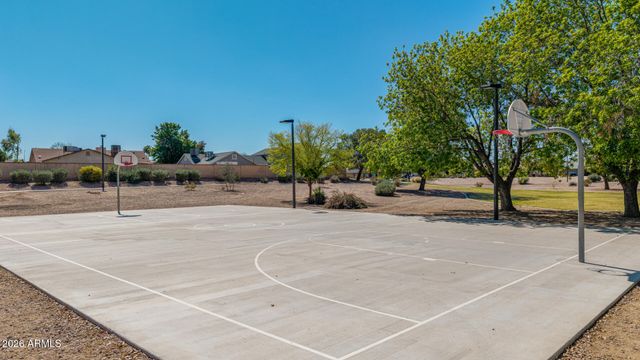 2230 E FRYE Road, Chandler, AZ 85225