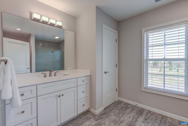 76 ELK MEADOW DR, Afton, VA 22920