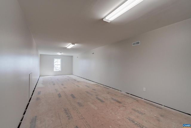 76 ELK MEADOW DR, Afton, VA 22920