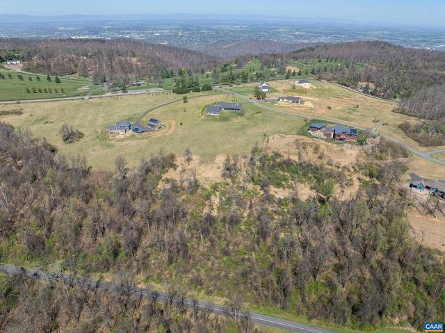76 ELK MEADOW DR, Afton, VA 22920
