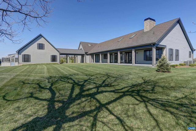 76 ELK MEADOW DR, Afton, VA 22920