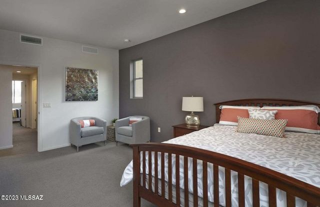 1868 S Poetry Lane, Tucson, AZ 85711