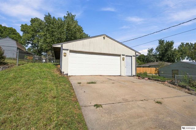 12620 A Street, Omaha, NE 68144