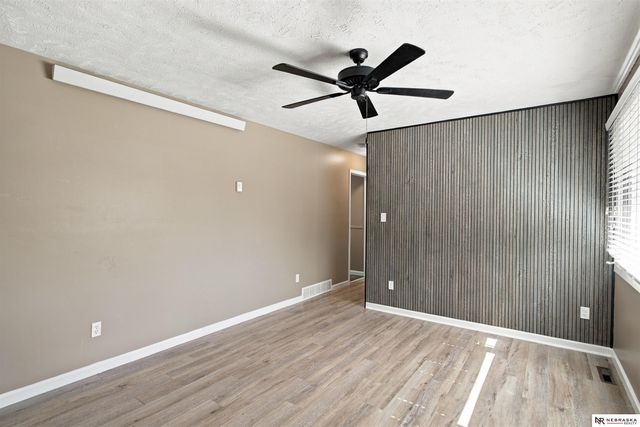 12620 A Street, Omaha, NE 68144
