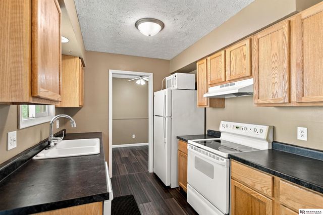12620 A Street, Omaha, NE 68144