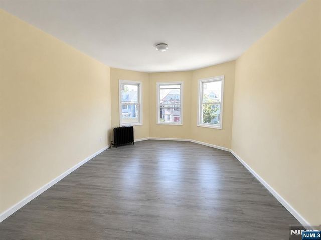 955-957 Madison Avenue, Paterson, NJ 07501