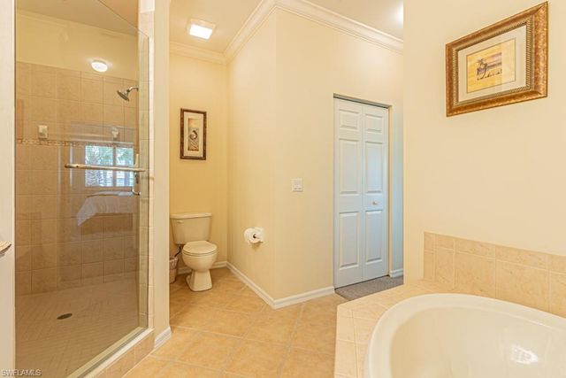 3977 Bishopwood CT E 206, Naples, FL 34114