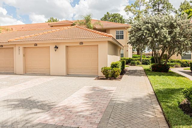 3977 Bishopwood CT E 206, Naples, FL 34114