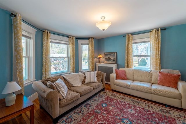 25 Call St, Billerica, MA 01862