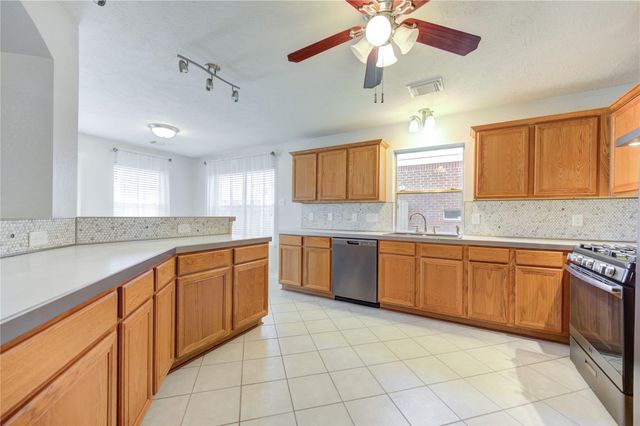 3309 Keithwood Circle E, Pearland, TX 77584