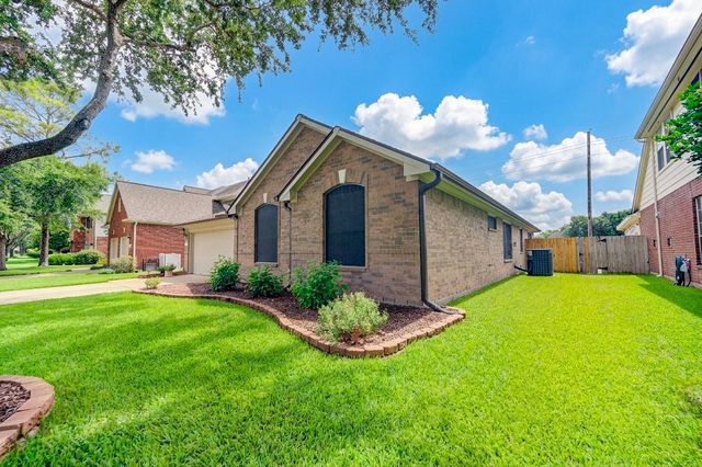 3309 Keithwood Circle E, Pearland, TX 77584