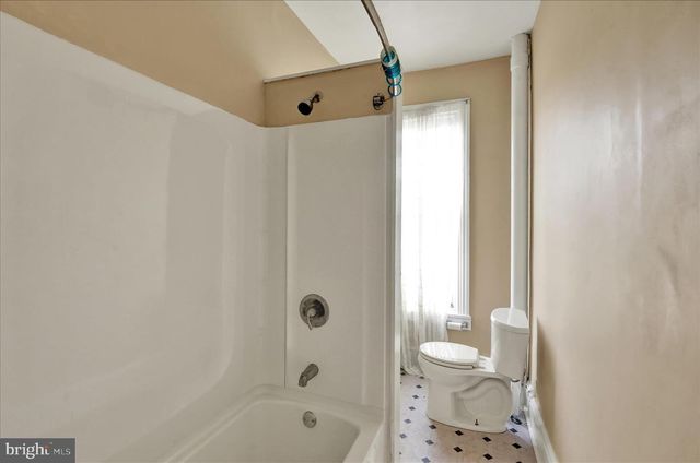 716 N 6TH ST, Reading, PA 19601