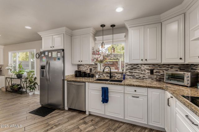 8834 W OSBORN Road, Phoenix, AZ 85037