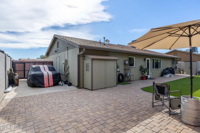 8834 W OSBORN Road, Phoenix, AZ 85037