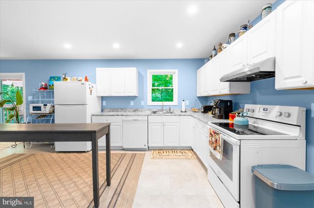 2531 TULIP LN, Feasterville Trevose, PA 19053