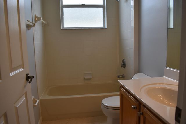 379 SW Lake Forest Way, Port St. Lucie, Port St Lucie, FL 34986