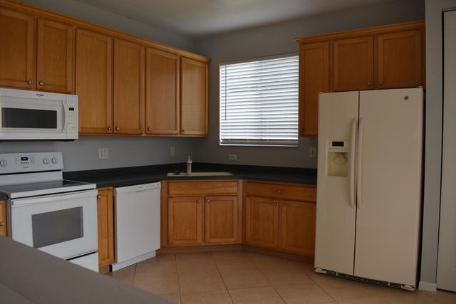 379 SW Lake Forest Way, Port St. Lucie, Port St Lucie, FL 34986