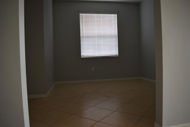 379 SW Lake Forest Way, Port St. Lucie, Port St Lucie, FL 34986