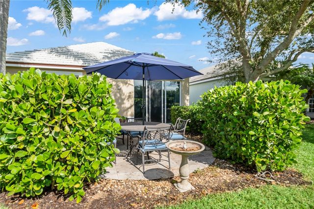 1255 Saint Georges Lane, Vero Beach, FL 32967