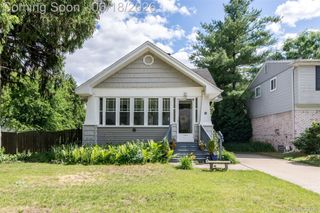 140 E Lawrence Avenue, Royal Oak, MI 48073