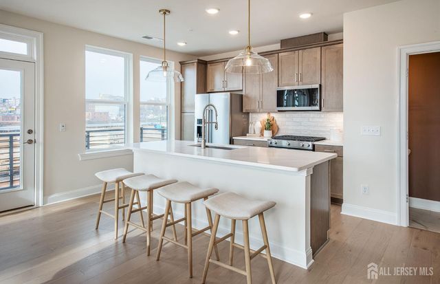 27 Tuckman Drive, South Brunswick, NJ 08852