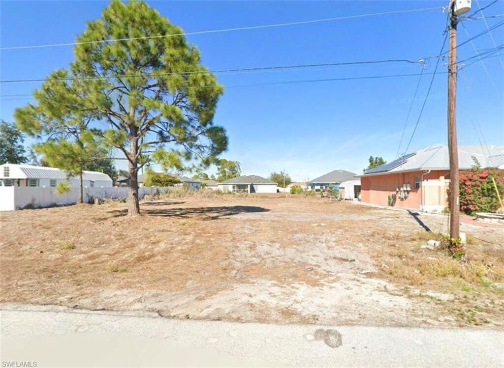 2804 7th ST W, LEHIGH ACRES, FL 33971 — photo 2