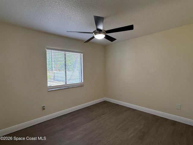435 Consolata Avenue NW, Palm Bay, FL 32907