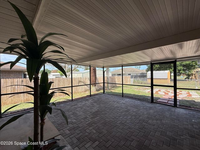 435 Consolata Avenue NW, Palm Bay, FL 32907