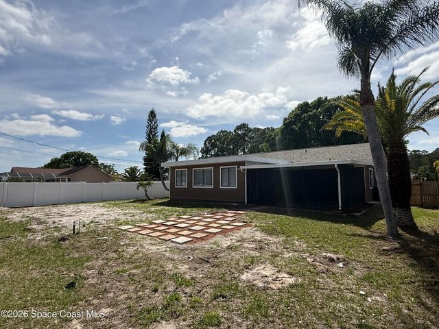435 Consolata Avenue NW, Palm Bay, FL 32907