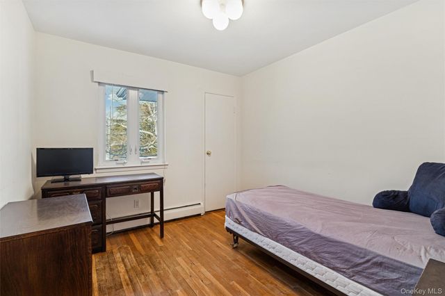 1864 Cynthia Lane, Merrick, NY 11566