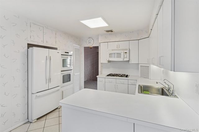 1864 Cynthia Lane, Merrick, NY 11566