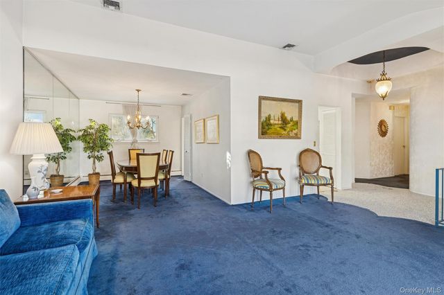 1864 Cynthia Lane, Merrick, NY 11566